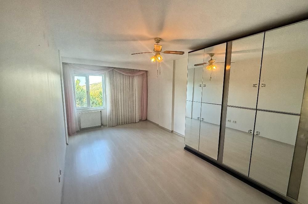 Medyakent Sitesi'nde İçi Full Yenilenmiş Göl Manzaralı 3+1 Daire