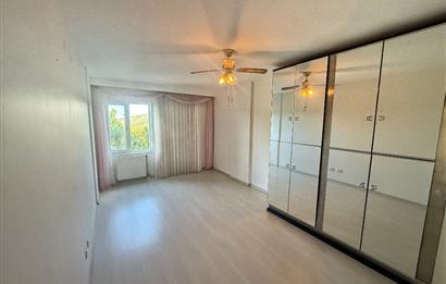 Medyakent Sitesi'nde İçi Full Yenilenmiş Göl Manzaralı 3+1 Daire