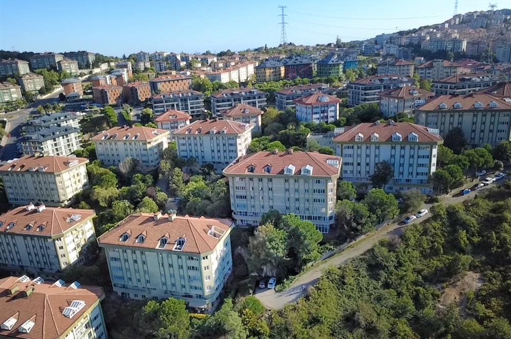 Medyakent Sitesi'nde İçi Full Yenilenmiş Göl Manzaralı 3+1 Daire