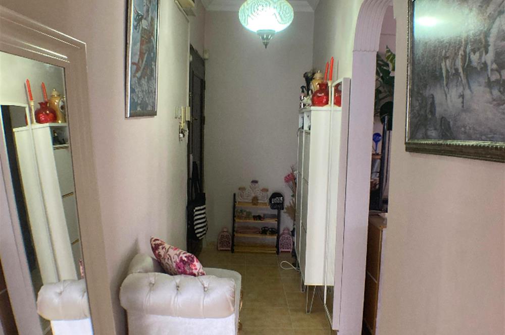 Üsküdar Valide-i Atik'te En Üst Kat Ferah 2+1