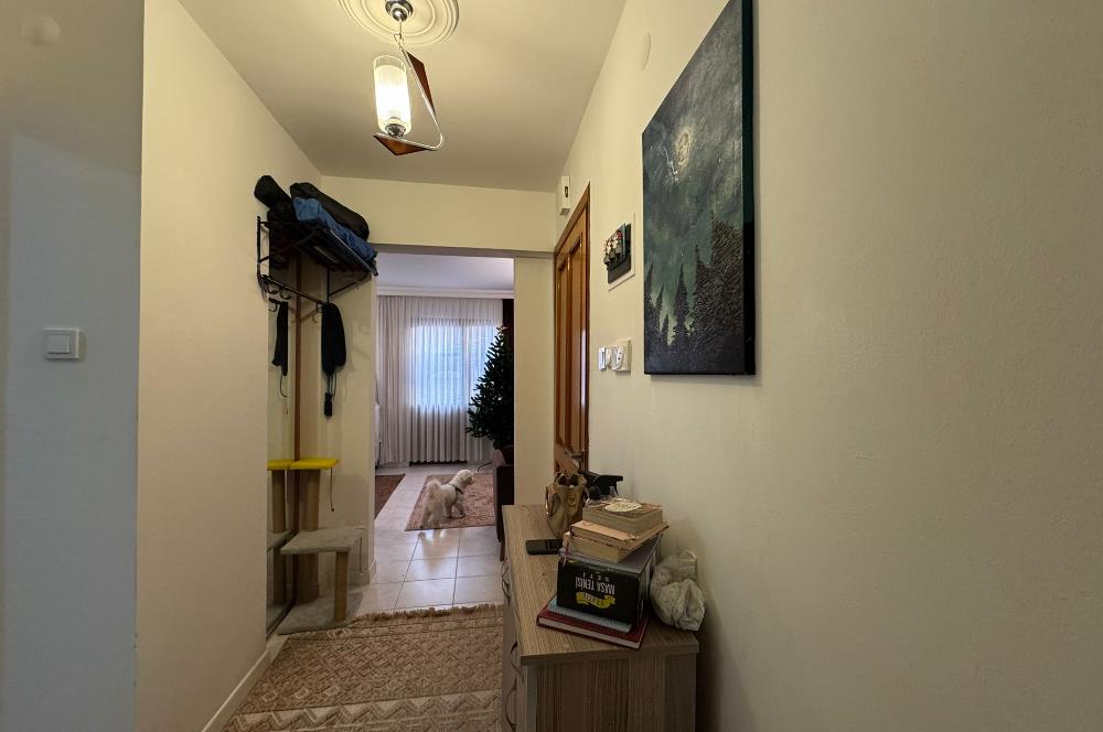 Karşıyaka Demirköprü'de Merkezi Konumda Kiralık 2+1 Daire