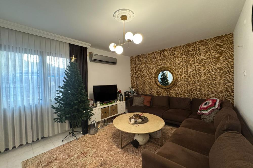 Karşıyaka Demirköprü'de Merkezi Konumda Kiralık 2+1 Daire