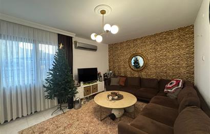 Karşıyaka Demirköprü'de Merkezi Konumda Kiralık 2+1 Daire