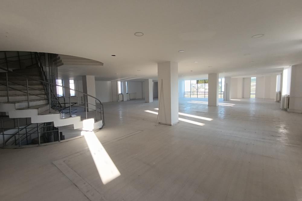 C21 LOFT’TAN ANKARA ASFALTI ÜZERİNDE TİCARİ POTANSİYELİ YÜKSEK SATILIK KOMPLE İŞYERİ