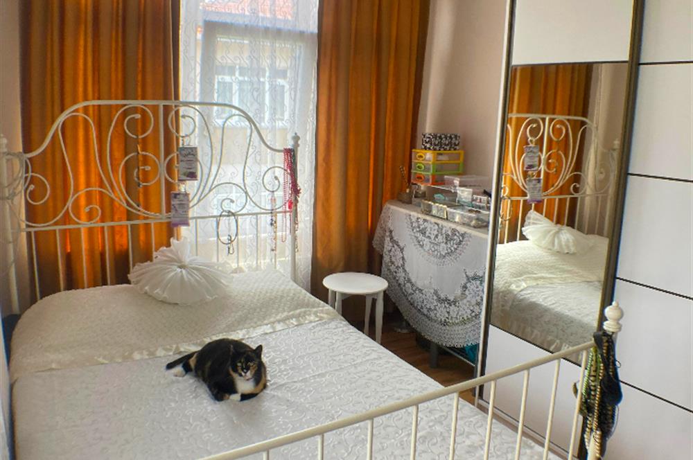 Üsküdar Valide-i Atik'te En Üst Kat Ferah 2+1