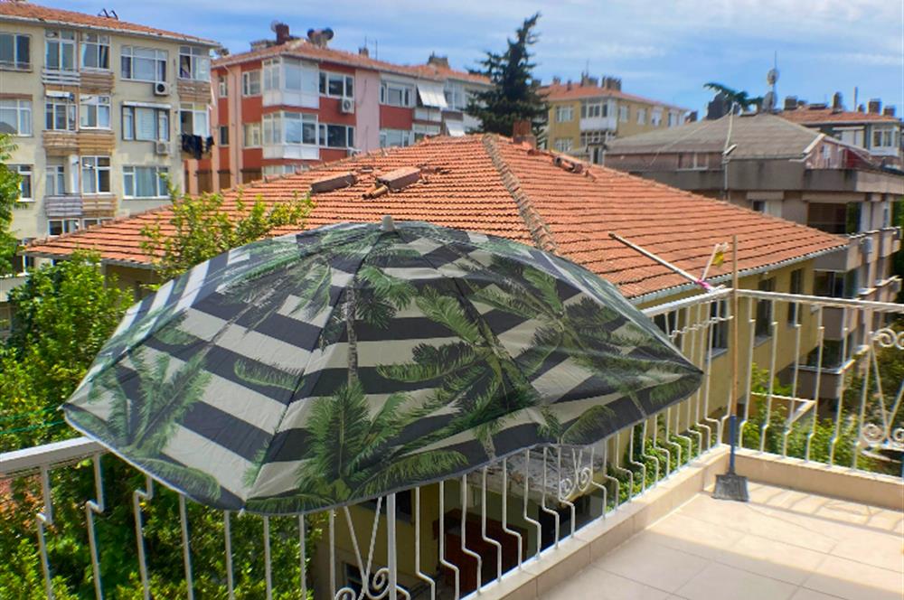 Üsküdar Valide-i Atik'te En Üst Kat Ferah 2+1