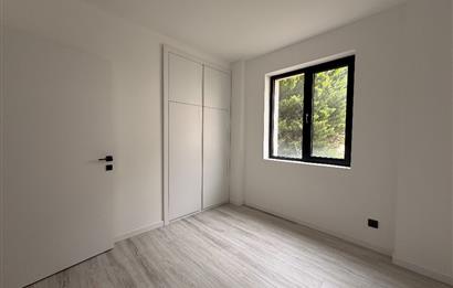 Yalıçiftlik Havuzlu Site İçinde Satılık 3+1 Bahçe Katı Daire