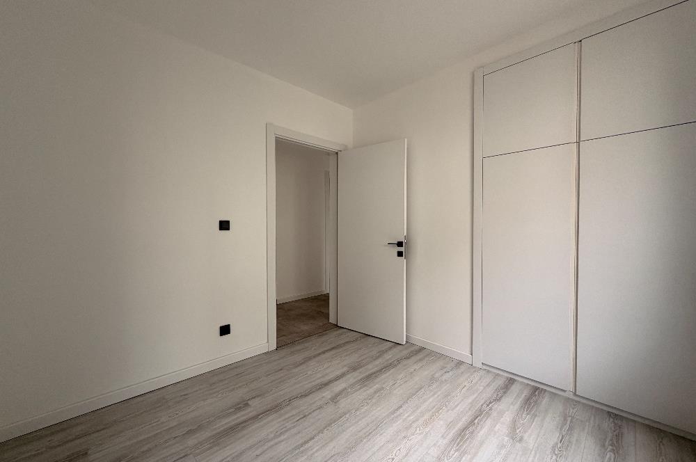 Yalıçiftlik Havuzlu Site İçinde Satılık 3+1 Bahçe Katı Daire