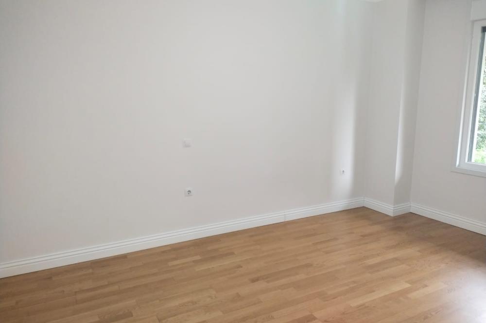 Kazım Özalp Sokakta Kiralık Bahçe katı 2+1 Daire