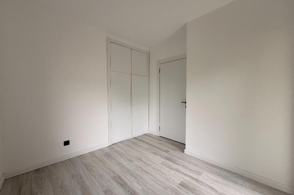 Yalıçiftlik Havuzlu Site İçinde Satılık 3+1 Bahçe Katı Daire