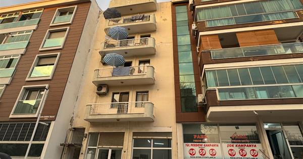 Karşıyaka Demirköprü'de Merkezi Konumda Kiralık 2+1 Daire - 36962