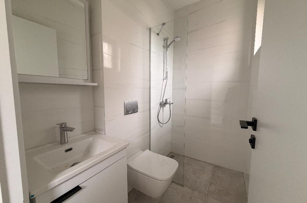 Yalıçiftlik Havuzlu Site İçinde Satılık 3+1 Daire