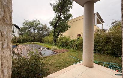 Yalıçiftlik Havuzlu Site İçinde Satılık 3+1 Daire