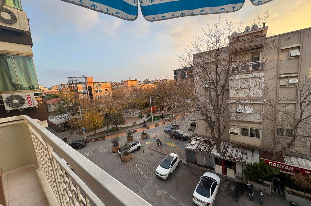 Karşıyaka Demirköprü'de Merkezi Konumda Kiralık 2+1 Daire