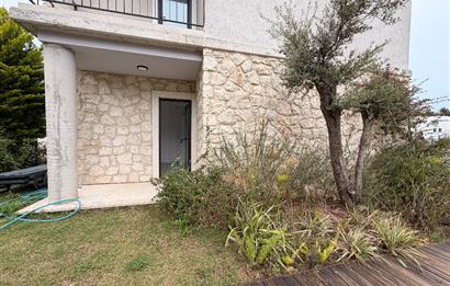 Yalıçiftlik Havuzlu Site İçinde Satılık 3+1 Bahçe Katı Daire