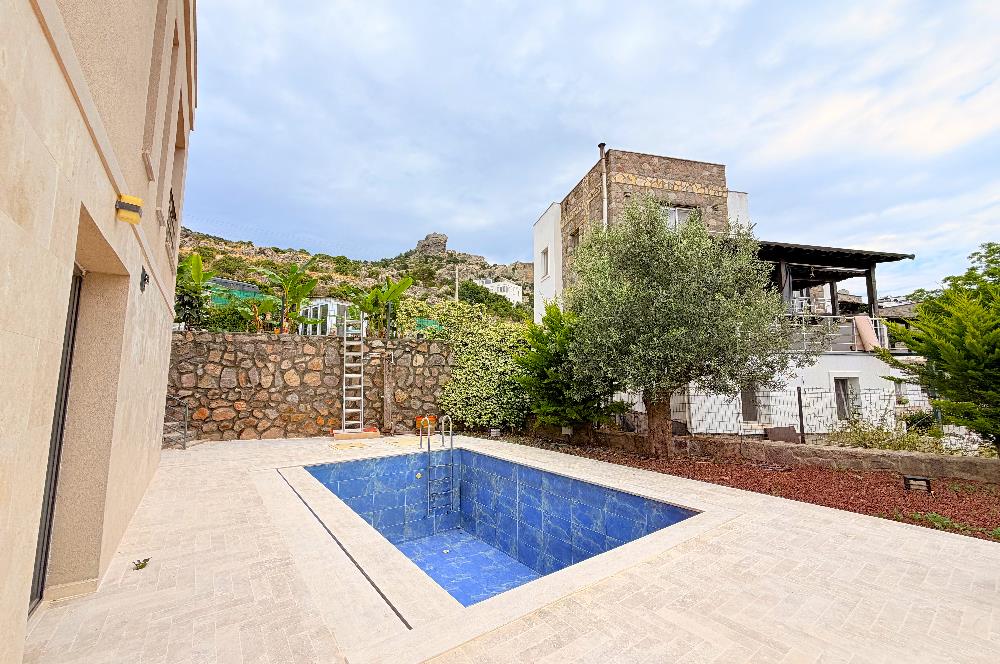 Bodrum Gündoğan Kiralık 2+1 Havuzlu Villa