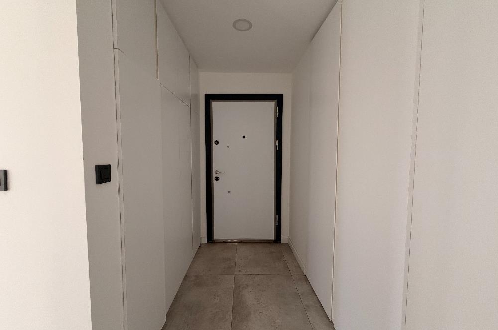 Yalıçiftlik Havuzlu Site İçinde Satılık 3+1 Daire