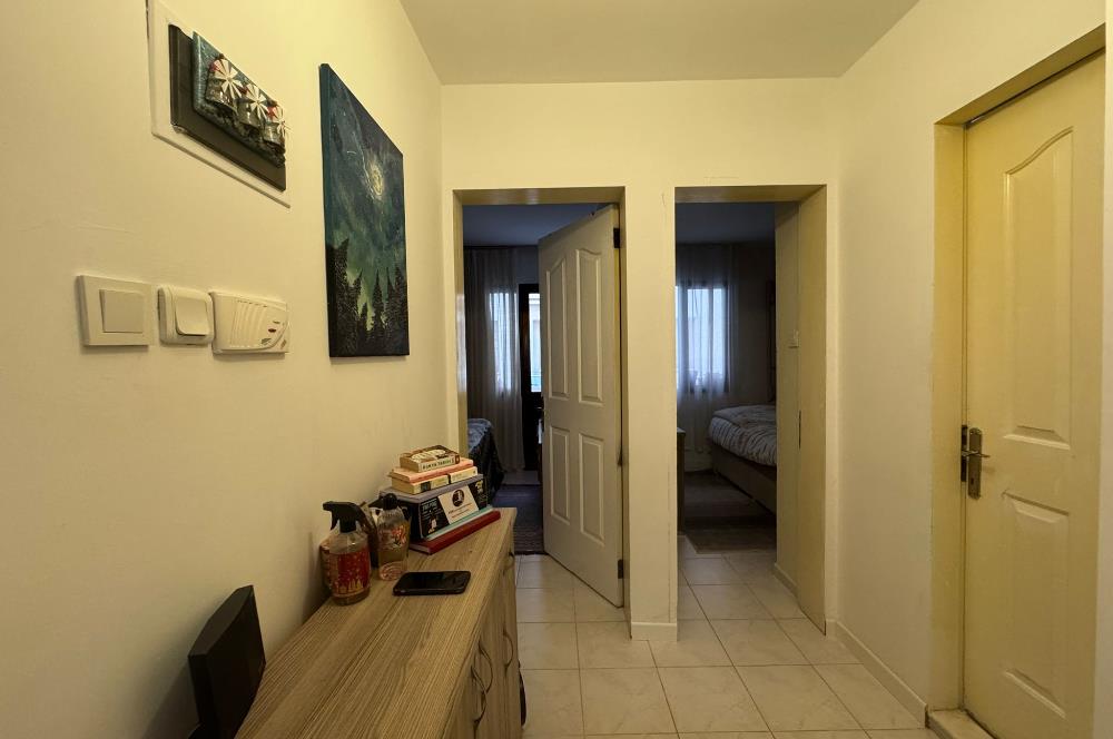 Karşıyaka Demirköprü'de Merkezi Konumda Kiralık 2+1 Daire