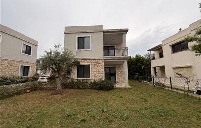Yalıçiftlik Havuzlu Site İçinde Satılık 3+1 Daire