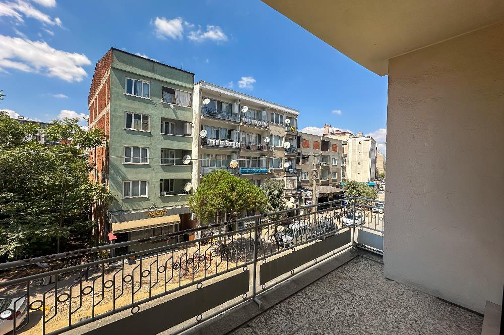 C21 BAL'DAN SOMA CADDESİ ÜZERİNDE SATILIK KOMPLE BİNA