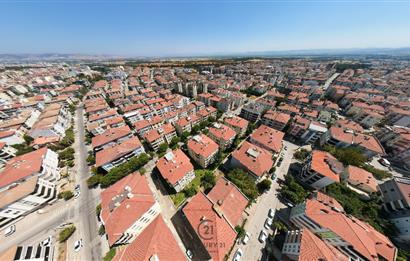 C21 DEN BAHÇELİEVLER MAHALLESİNDE ASANSÖRLÜ SATILIK 3+1 DAİRE