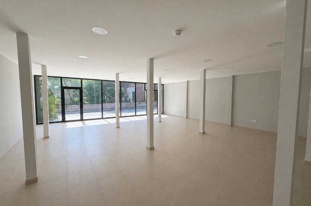 Uskumruköy Merkez'de İşlek Konumda Kiralık Dükkan