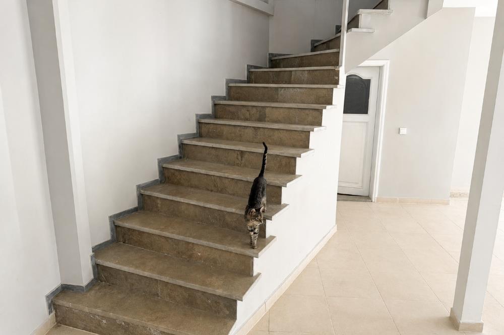 Uskumruköy Merkez'de İşlek Konumda Kiralık Dükkan