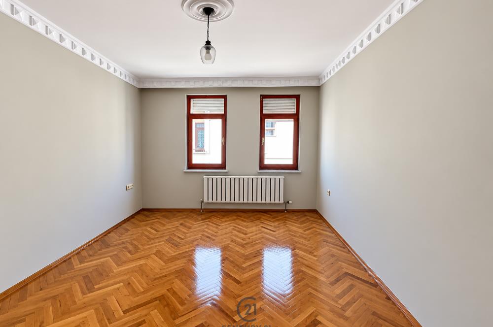 C21 DEN BAHÇELİEVLER MAHALLESİNDE ASANSÖRLÜ SATILIK 3+1 DAİRE