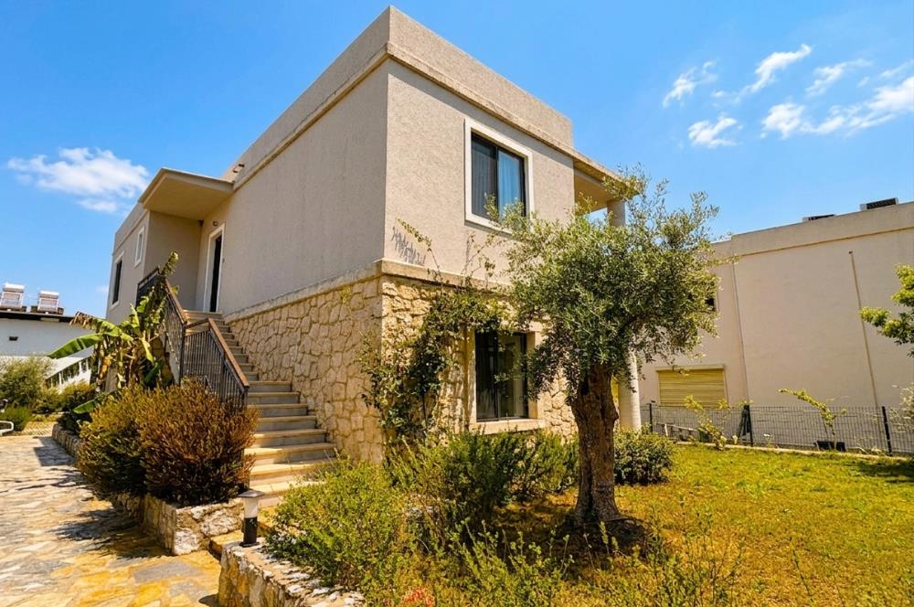 Yalıçiftlik Havuzlu Site İçinde Satılık 3+1 Daire
