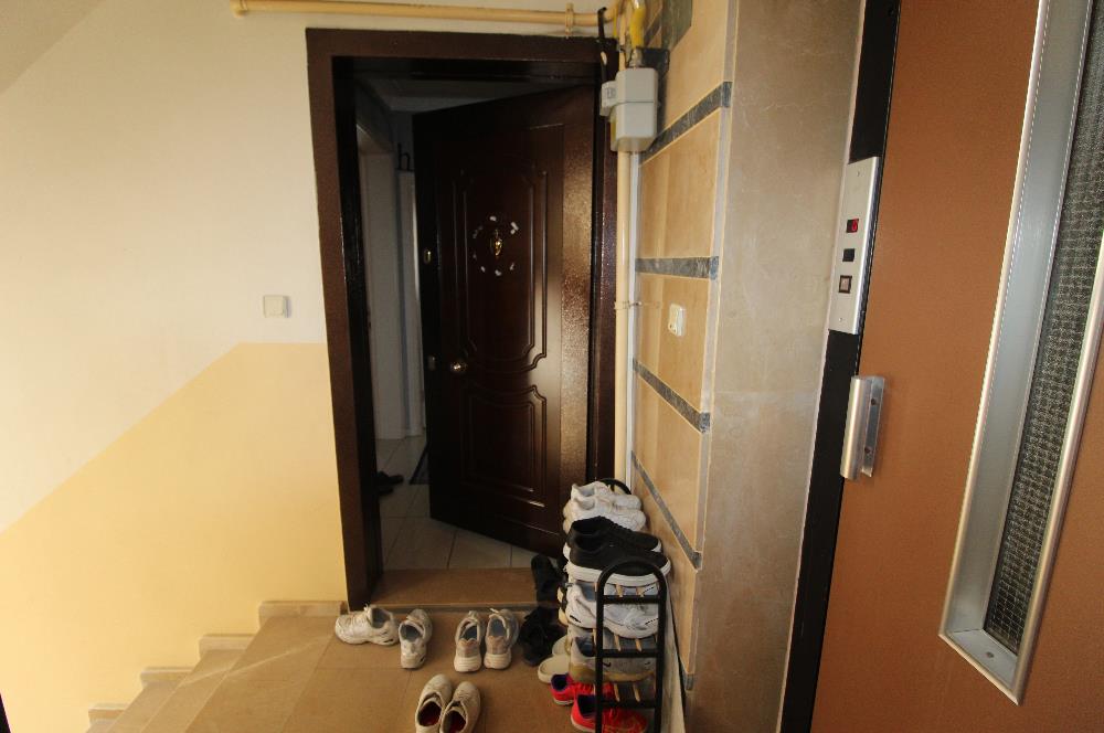PAŞAALANI MAHALLESİNDE SİTE İÇERİSİNDE ARA KAT SATILIK 3+1 DAİRE