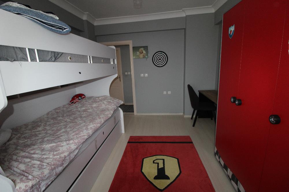 PAŞAALANI MAHALLESİNDE SİTE İÇERİSİNDE ARA KAT SATILIK 3+1 DAİRE