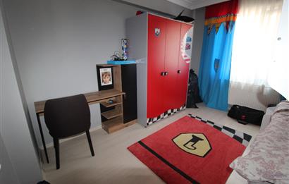 PAŞAALANI MAHALLESİNDE SİTE İÇERİSİNDE ARA KAT SATILIK 3+1 DAİRE
