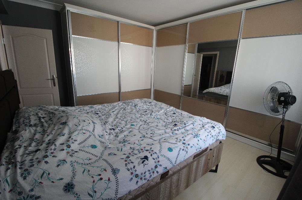 PAŞAALANI MAHALLESİNDE SİTE İÇERİSİNDE ARA KAT SATILIK 3+1 DAİRE