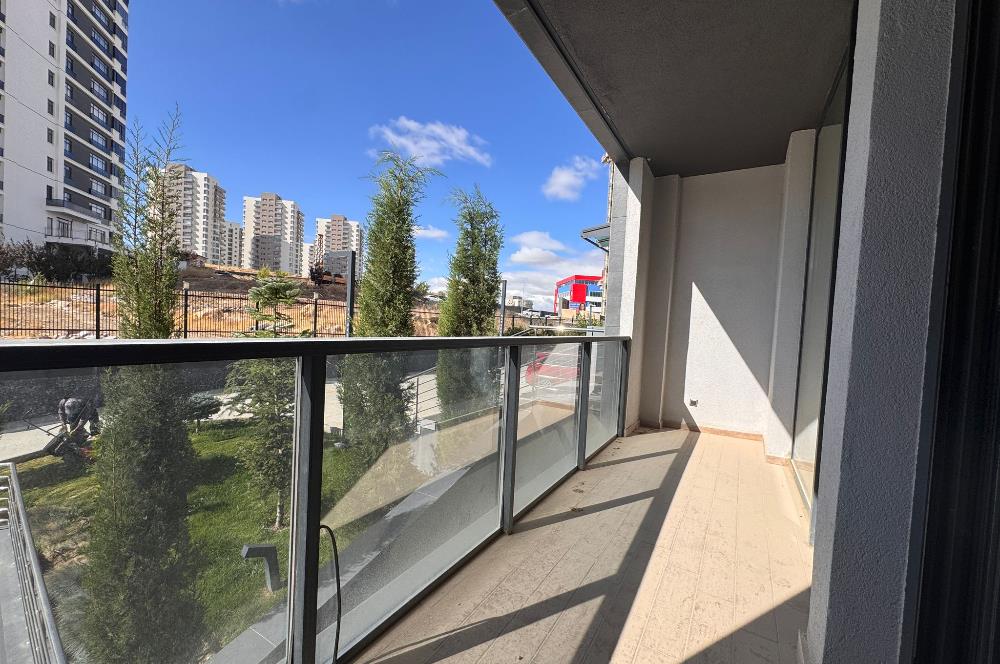 İNCEK BELLA PAİS KONUTLARNDA YATAY MİMARİDE KİRALIK 1+1 DAİRE