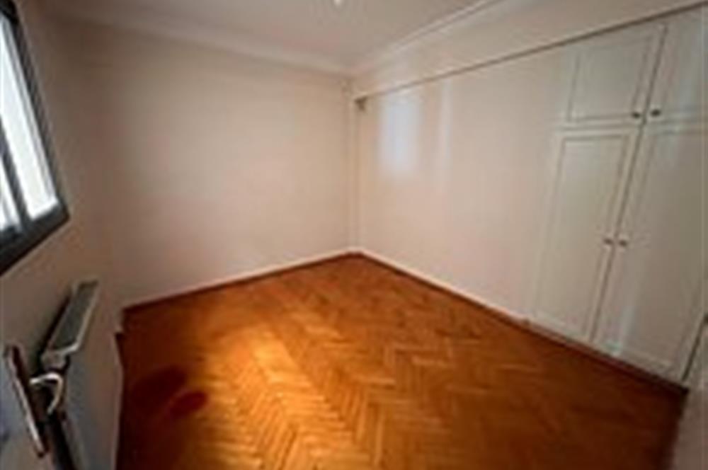 Bayraklı'da Panoramik Deniz Manzaralı Kiralık 3+1 Daire
