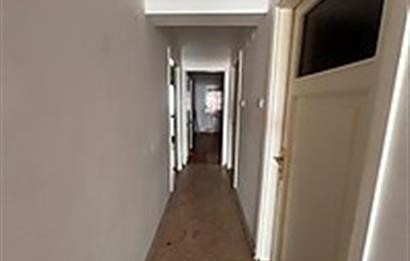 Bayraklı'da Panoramik Deniz Manzaralı Kiralık 3+1 Daire