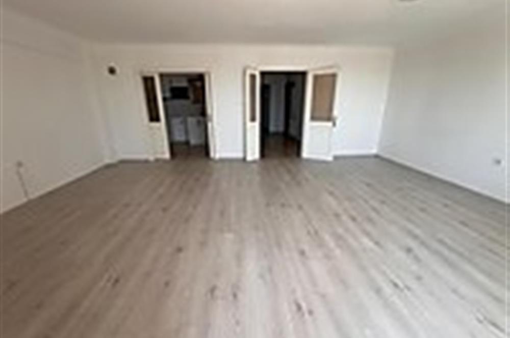 Bayraklı'da Panoramik Deniz Manzaralı Kiralık 3+1 Daire