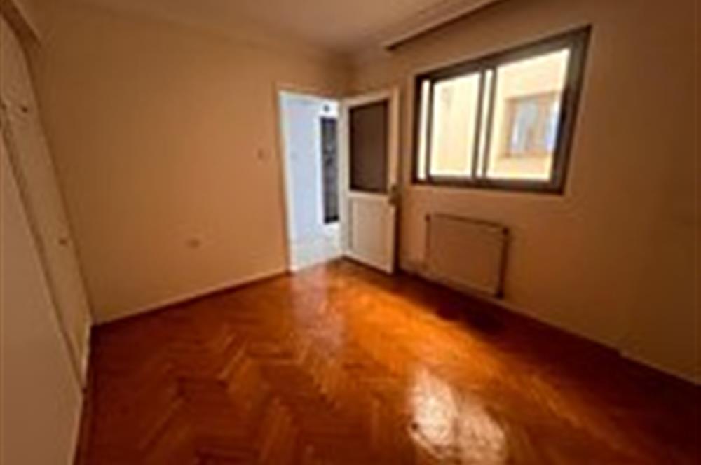 Bayraklı'da Panoramik Deniz Manzaralı Kiralık 3+1 Daire