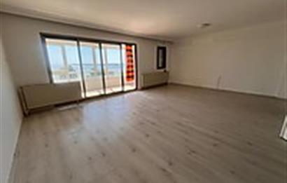 Bayraklı'da Panoramik Deniz Manzaralı Kiralık 3+1 Daire