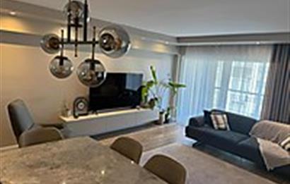 Karşıyaka Girne Caddesi Üzerinde Satılık 3+1 Daire