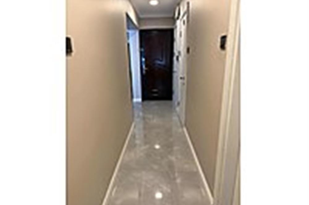 Karşıyaka Girne Caddesi Üzerinde Satılık 3+1 Daire