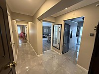 Karşıyaka Girne Caddesi Üzerinde Satılık 3+1 Daire