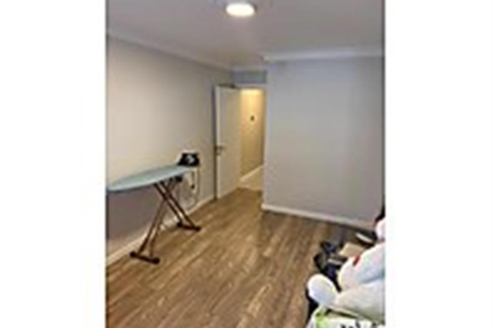 Karşıyaka Girne Caddesi Üzerinde Satılık 3+1 Daire