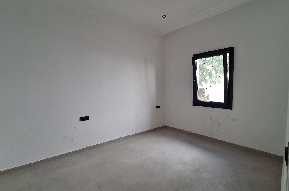 Bodrum Konacık mükemmel konumda 1+1 kiralık ofis