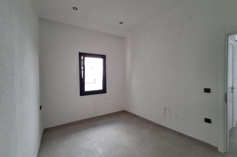 Bodrum Konacık mükemmel konumda 1+1 kiralık ofis