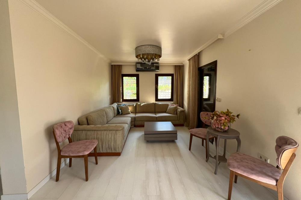 Eskiçeşme'de Havuzlu Sitede Eşyalı 3+1 Kiralık Dubleks