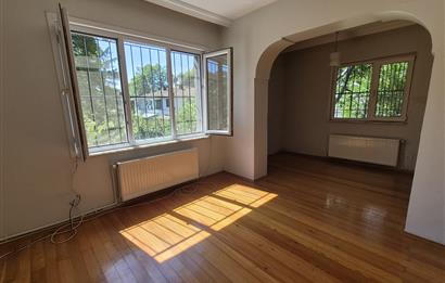 SARIYER ZÜMRÜTEVLER'DE KİRALIK 2+1 DAİRE