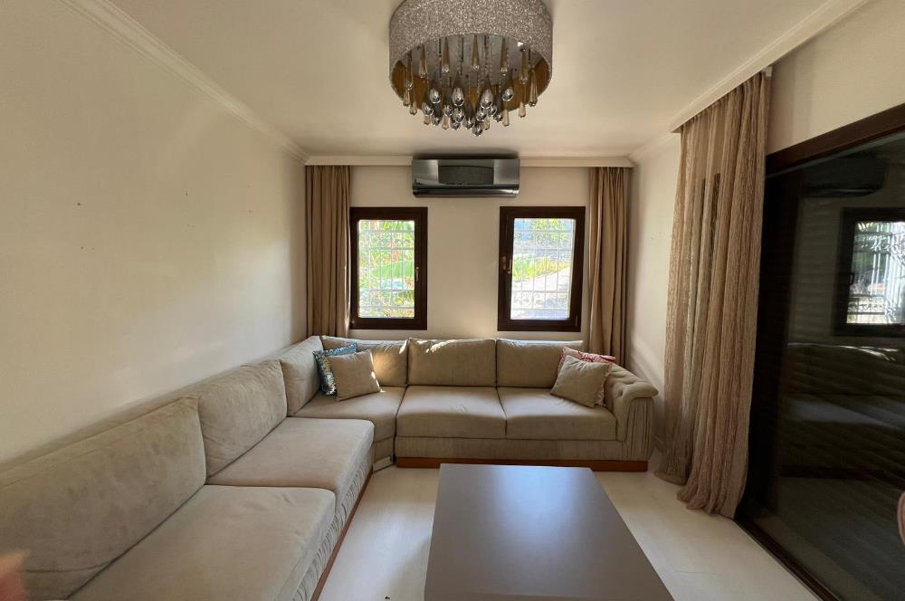 Eskiçeşme'de Havuzlu Sitede Eşyalı 3+1 Kiralık Dubleks