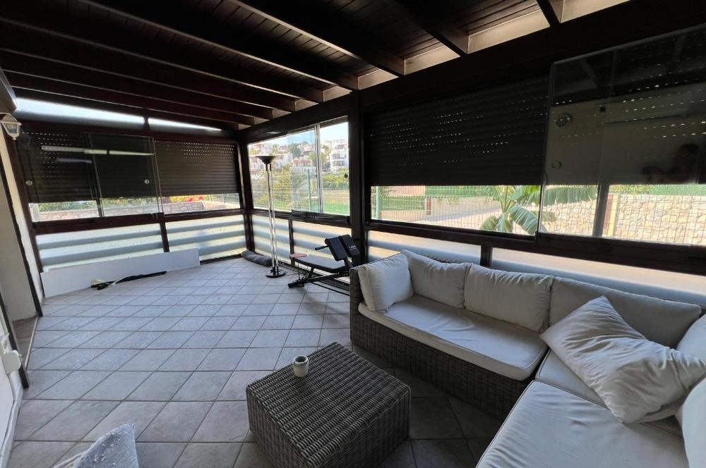 Eskiçeşme'de Havuzlu Sitede Eşyalı 3+1 Kiralık Dubleks