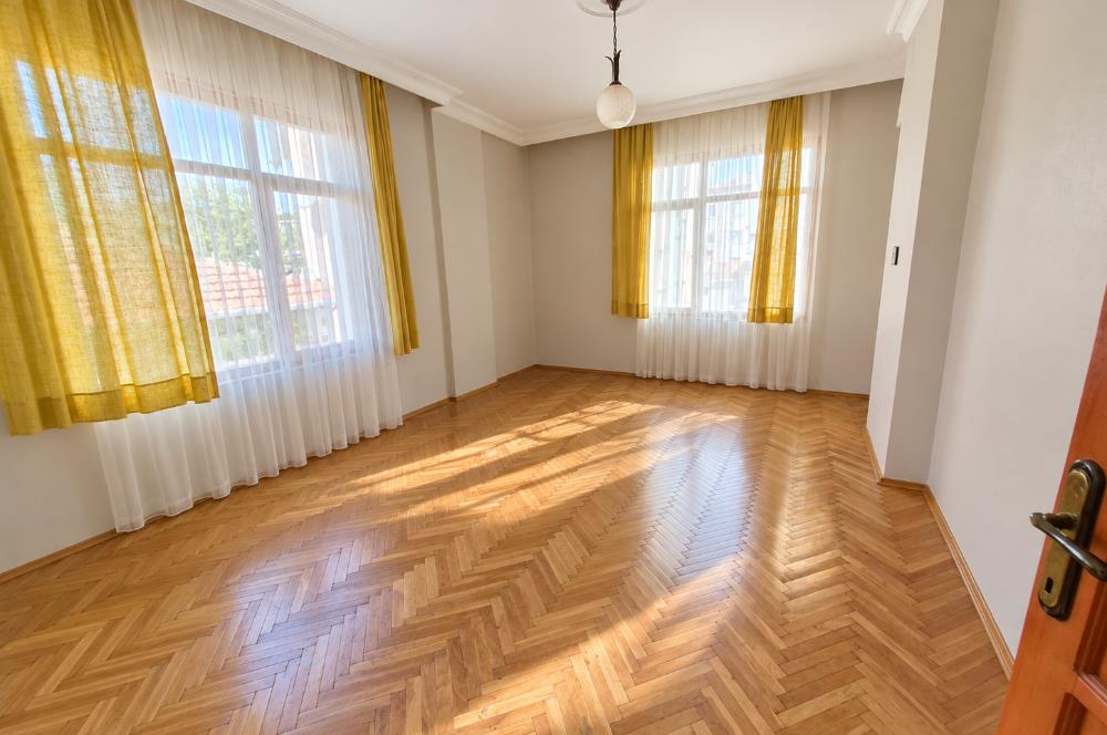 BAHÇEKÖY CEVİZ CAFE SOKAĞINDA KİRALIK 3+1 DAİRE